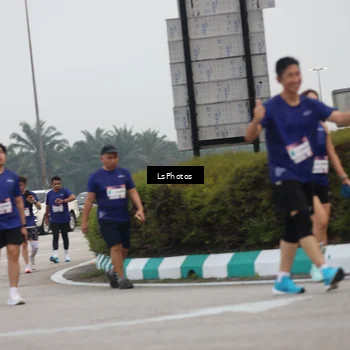 Runner Photo 7360498