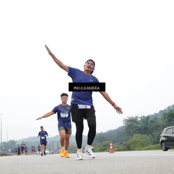 Runner Photo 7360500