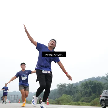 Runner Photo 7360536