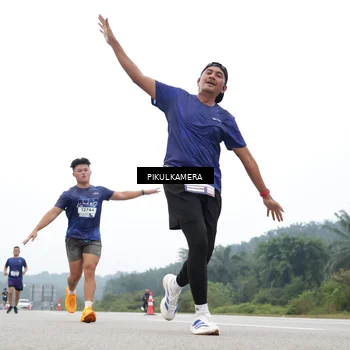 Runner Photo 7360555