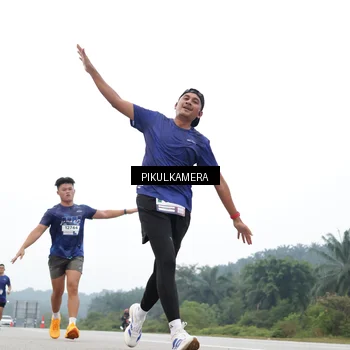 Runner Photo 7360573