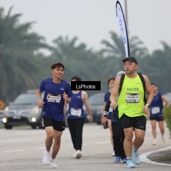 Runner Photo 7360617