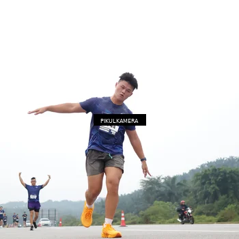 Runner Photo 7360682