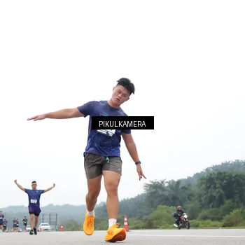 Runner Photo 7360699