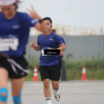 Runner Photo 7360715