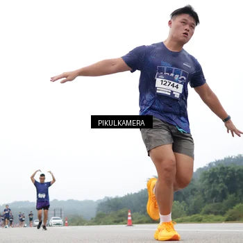 Runner Photo 7360745