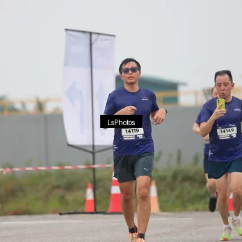 Runner Photo 7360811