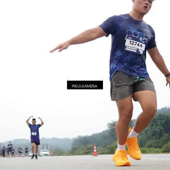 Runner Photo 7360842