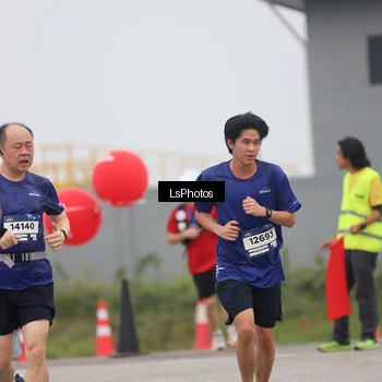 Runner Photo 7360859