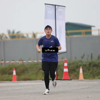 Runner Photo 7360913