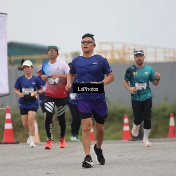 Runner Photo 7360921