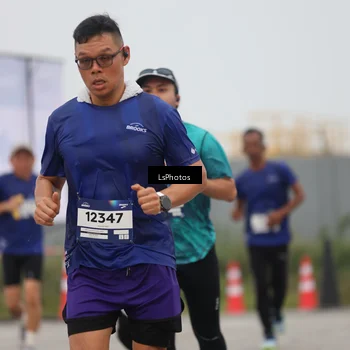 Runner Photo 7360935