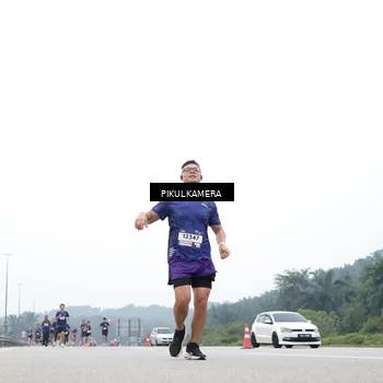 Runner Photo 7360938
