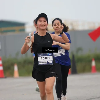 Runner Photo 7361000