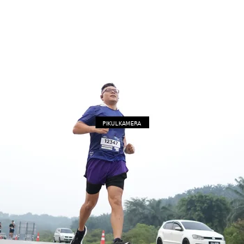 Runner Photo 7361004