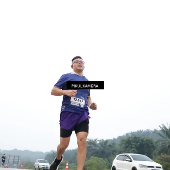 Runner Photo 7361006
