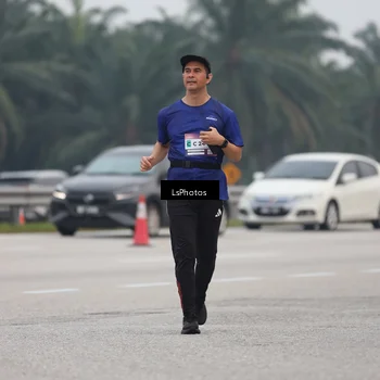 Runner Photo 7361060