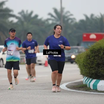 Runner Photo 7361080
