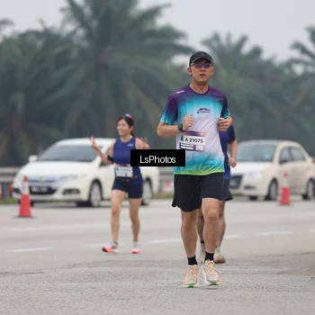 Runner Photo 7361088