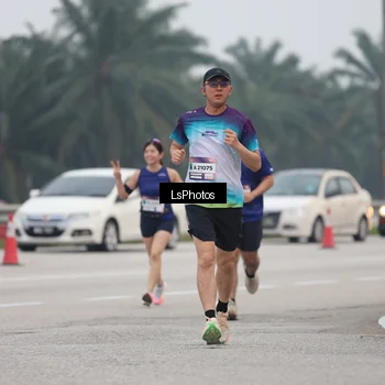 Runner Photo 7361090