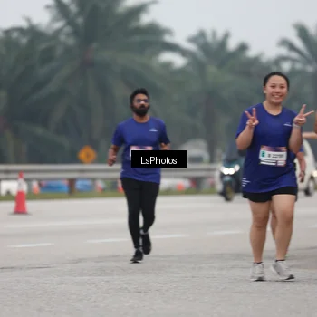 Runner Photo 7361200