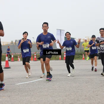 Runner Photo 7361243