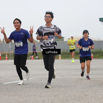 Runner Photo 7361251