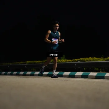 Runner Photo 7361310