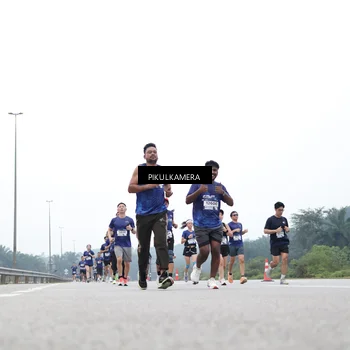 Runner Photo 7361311