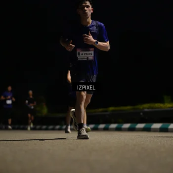 Runner Photo 7361335