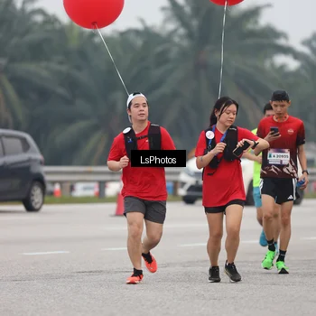 Runner Photo 7361361