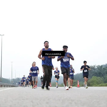Runner Photo 7361375