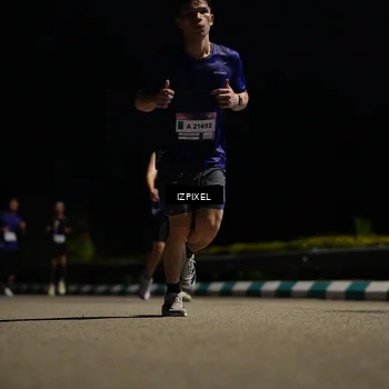 Runner Photo 7361377