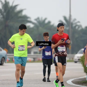 Runner Photo 7361398