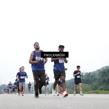 Runner Photo 7361430