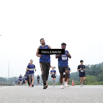 Runner Photo 7361470