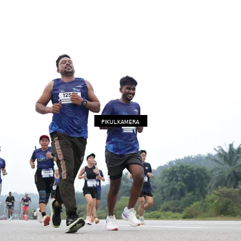 Runner Photo 7361484