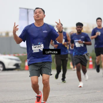 Runner Photo 7361712