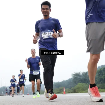 Runner Photo 7361734
