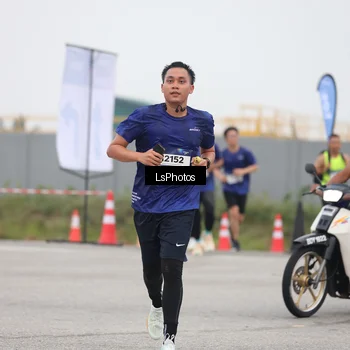 Runner Photo 7361780