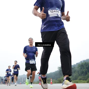 Runner Photo 7361804