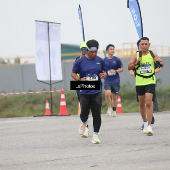 Runner Photo 7361807