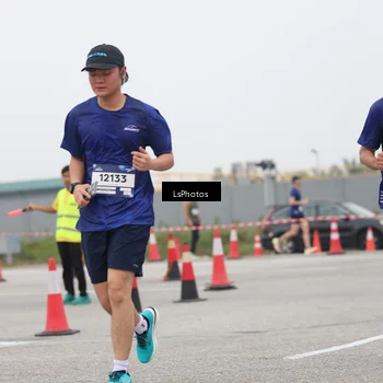 Runner Photo 7361946