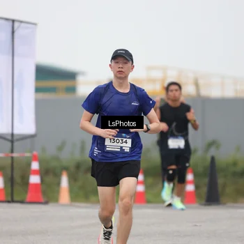 Runner Photo 7361993