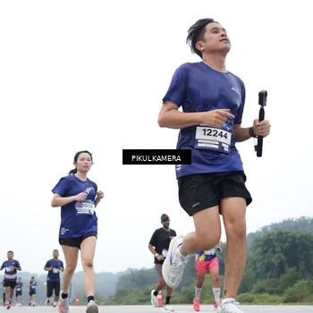 Runner Photo 7362020