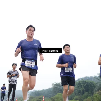 Runner Photo 7362402