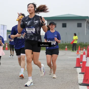 Runner Photo 7362404