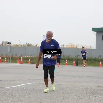 Runner Photo 7362442