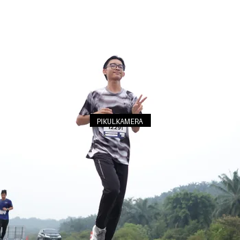 Runner Photo 7362478