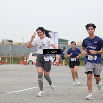 Runner Photo 7362480